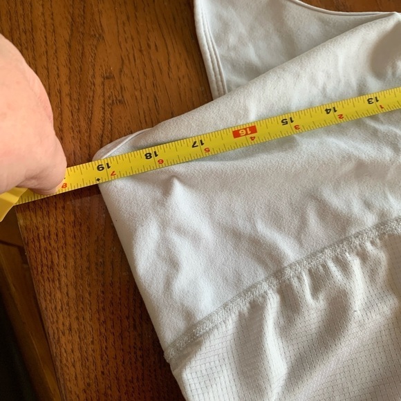 Fabletics White Ladies Activewear Tank - Picture 6 of 9